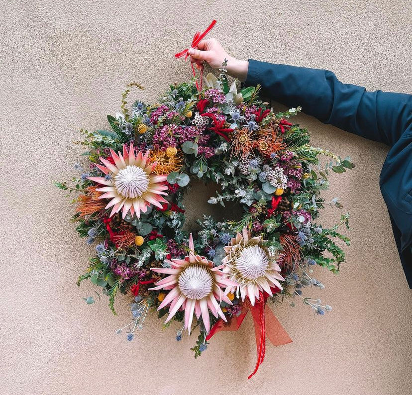 Large Christmas wreath, rustic, native styled wreath, king proteas, rich texture, wreath, wall hanging, wreath for door, wreath for above fireplace