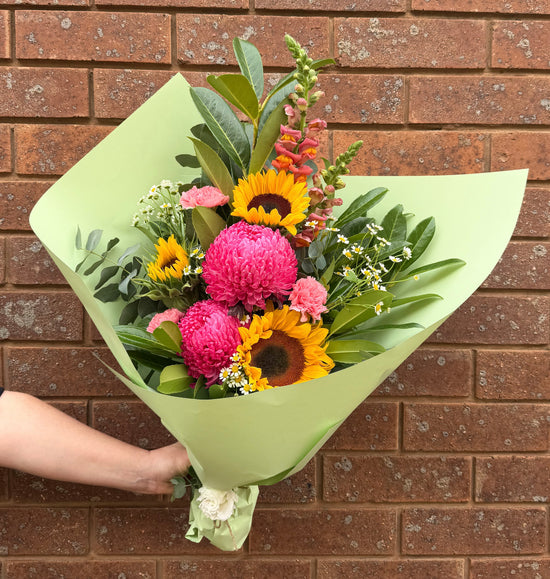 Flowers: The Happy Bouquet